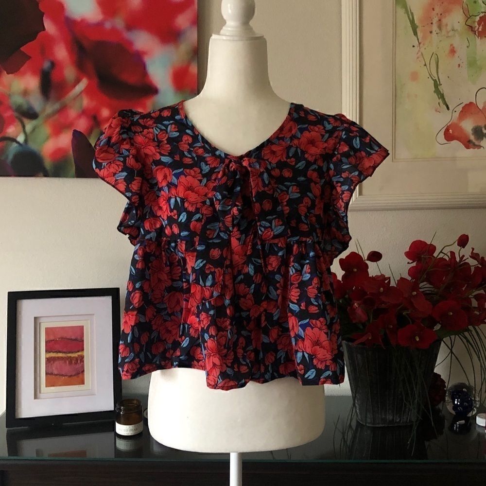 Flutter Sleeve Flowy Crop Top Blue and Red - Picture 3 of 8